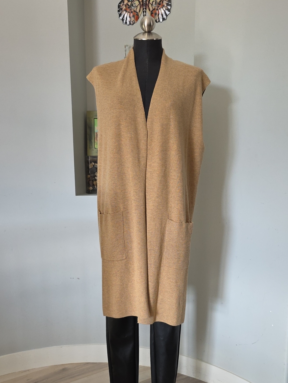 Denver Hayes Long Cardigan Vest with Pockets - Sz Medium Camel Beige Tan